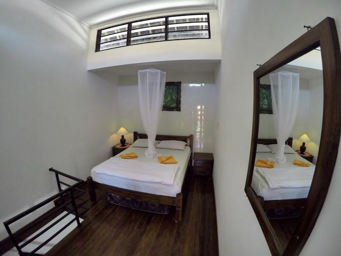 Tirta Yoga Inn Падангбай Номер фото