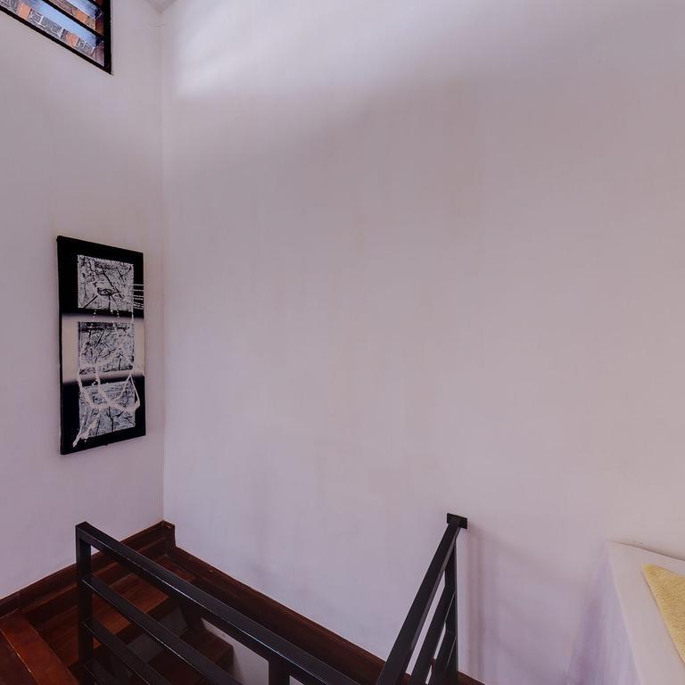 Tirta Yoga Inn Падангбай Номер фото